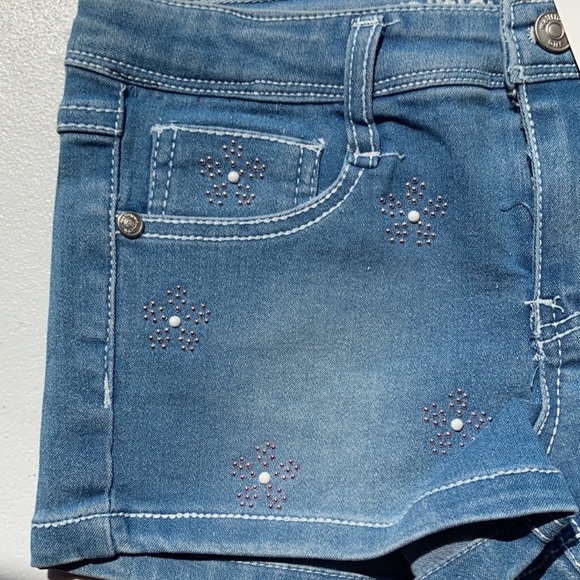 3/$12 Wallflower jean short  bead like accent flower jean short boho girls 5 - Picture 5 of 16